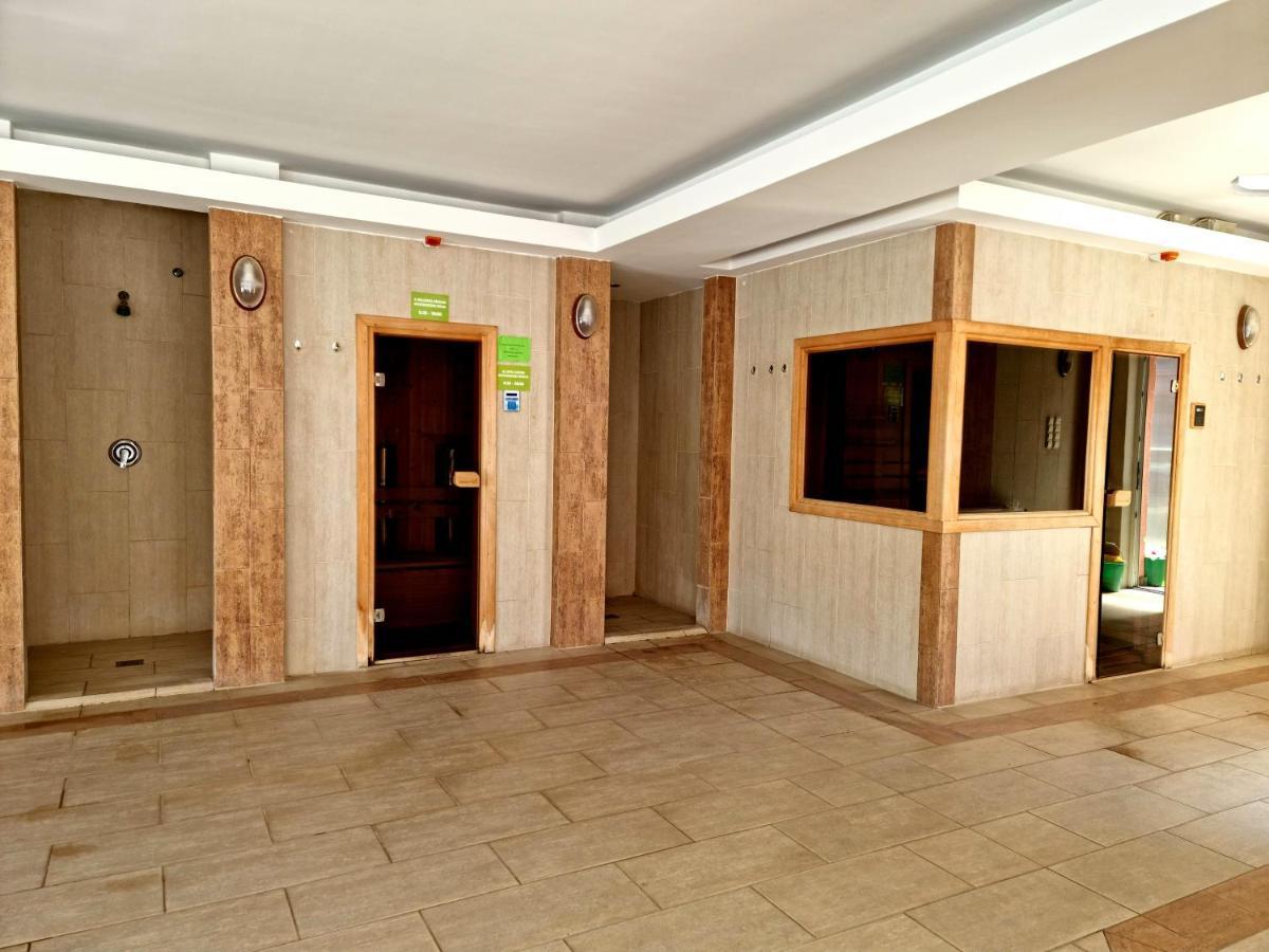 Relax Wellness Apartman Hajduszoboszlo Exterior photo