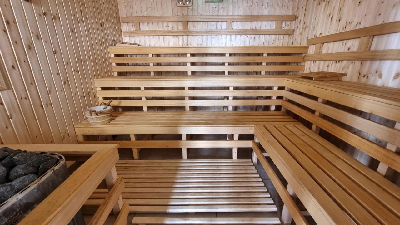 Relax Wellness Apartman Hajduszoboszlo Exterior photo